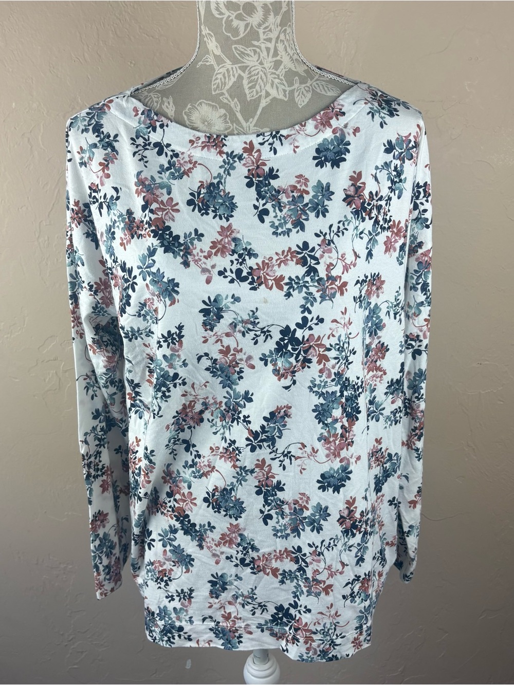 J Jill White Floral Luxe Supima Forward Seam Floral White Top Tee Long Sleeve L